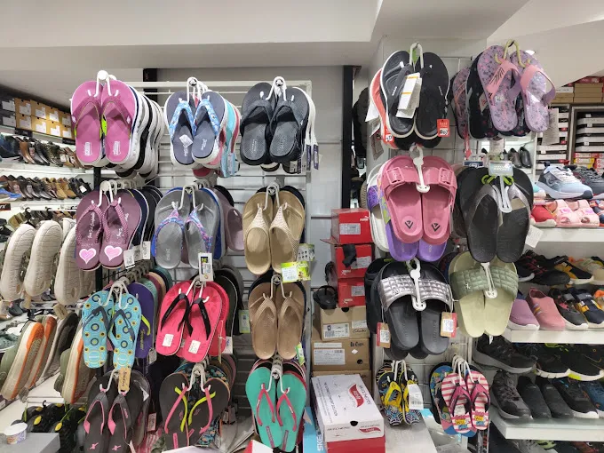NEW SHOE PARK